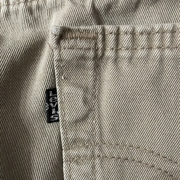 Men’s Levi’s Jean Shorts 32 - Picture 3 of 5